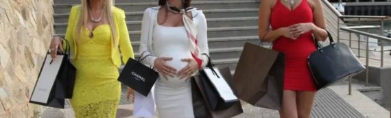 Yummy Mummies is an Infuriatingly Good Watch